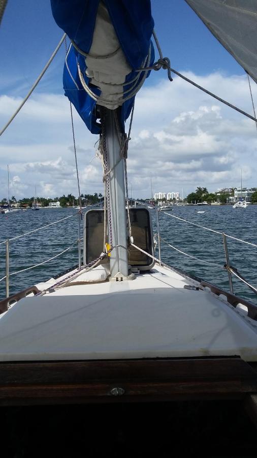 Classic Sailboat 30' Miami Exterior photo