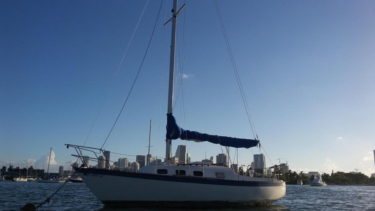 Classic Sailboat 30' Miami Exterior photo